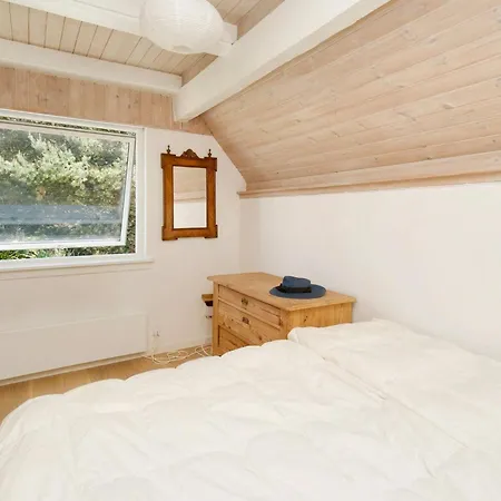 4 Star In Højby